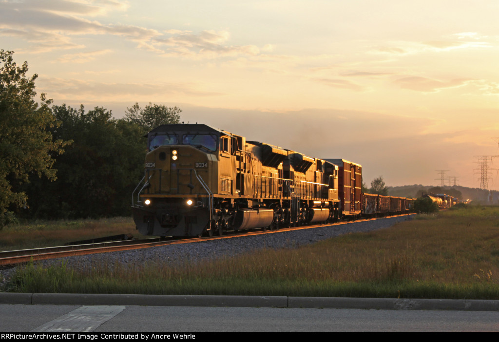 UP 8034 leads MSSPR out of the sunset